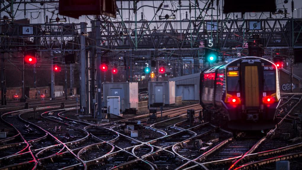 Track views from Glasgow Central station