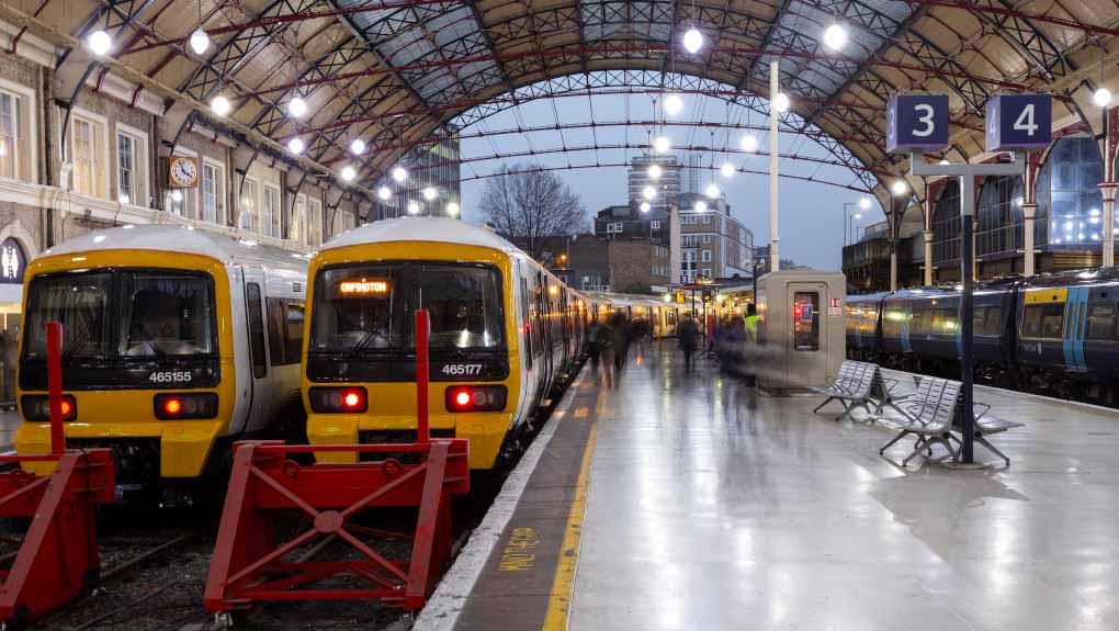 Victoria railway station platforms 3 and 4